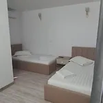 Casa Carpov Guest house
