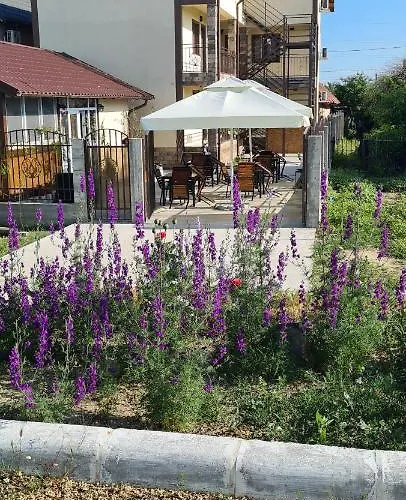 Pensión Casa Carpov